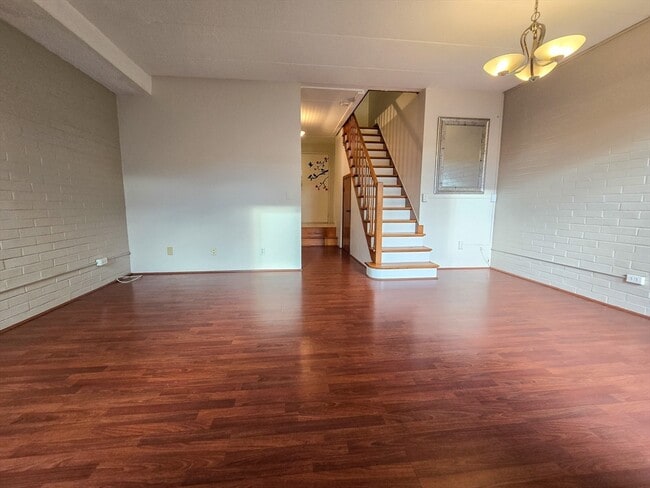 Building Photo - 1824 Beacon St Unit 3D Rental