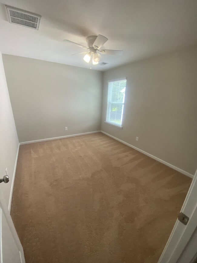 Photo - 4 Bedrooms 2.5 Baths in Richmond Hill, Available in 8/10/26!! Located in the sought-after Buckhea...