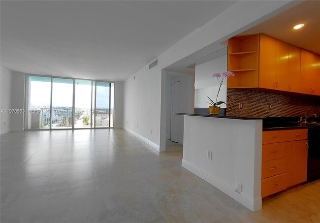 Photo - 10350 W Bay Harbor Dr Unit PH N