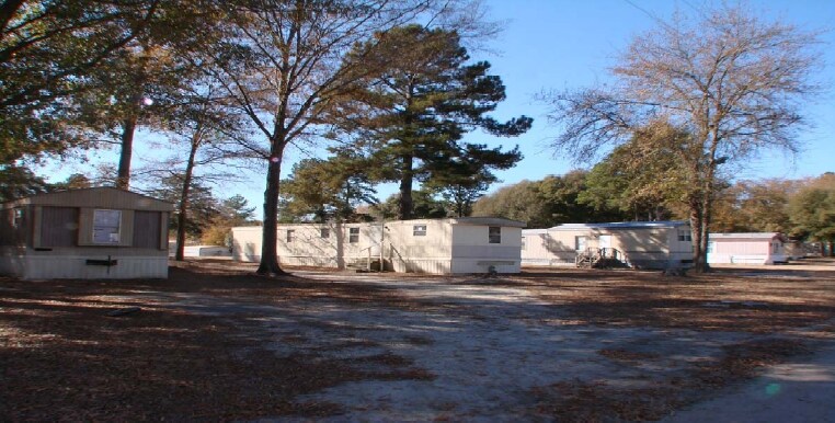 Photo - Cooper Lane Mobile Home Park