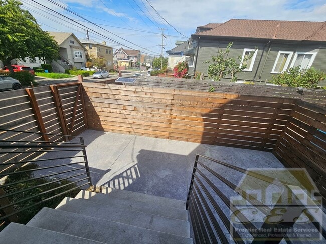 Photo - Modern Elegance Meets Timeless Charm – 4 bedroom 4 bath Home in North Oakland
