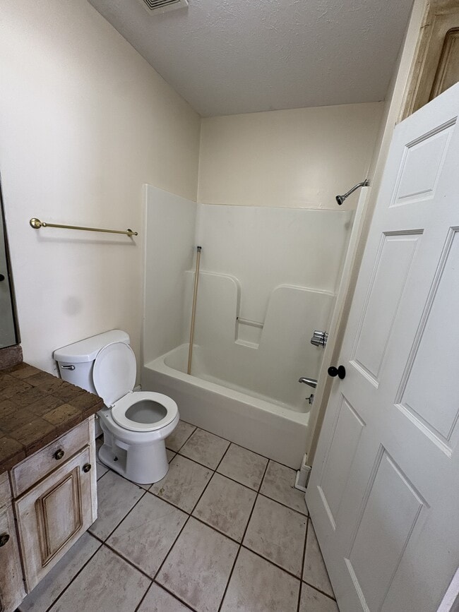 131 Gallatin St Unit 4