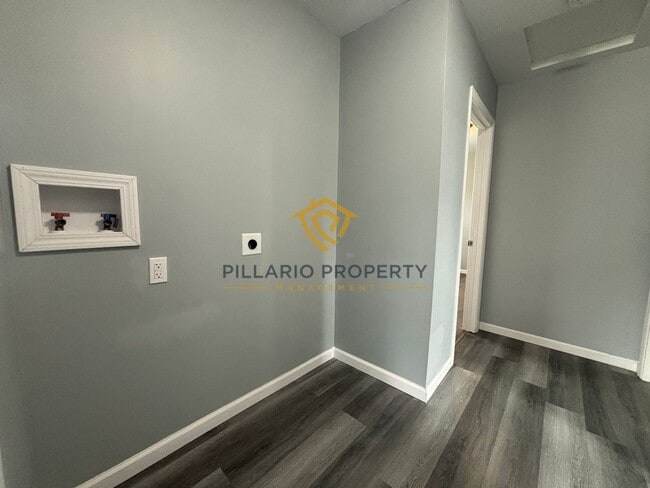 Photo - 123 W North G St Unit 123 West North G St.  B.