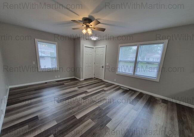 Photo - 617 Center St