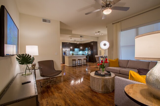 Photo - Live in the Heart of Downtown – $1,000 Loo... Unit 5CF2