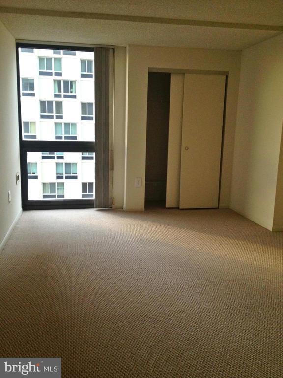Photo - 241 S 6th St Unit 1206C