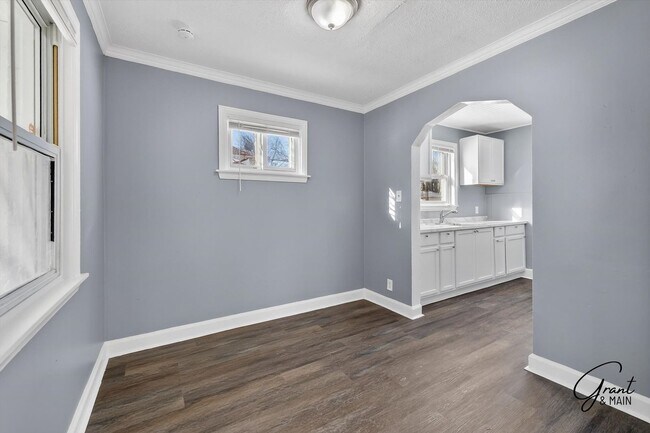 Photo - $1200 2 bedroom