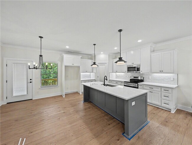25 Sheffield Dr