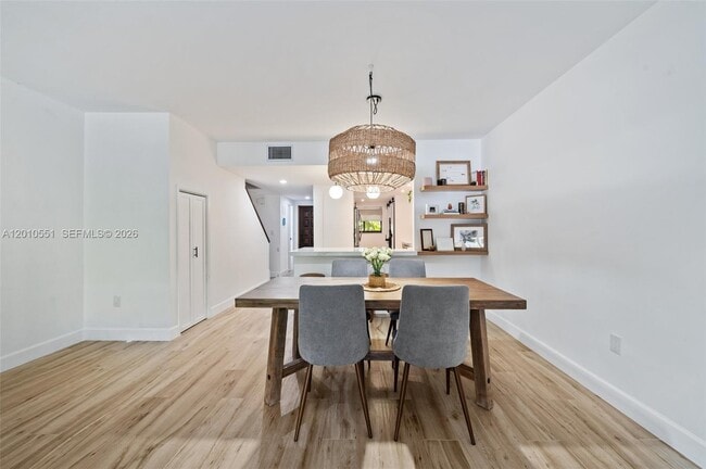 Photo - 2600 Cardena St