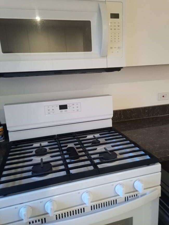 Photo - 88-07 62nd Ave