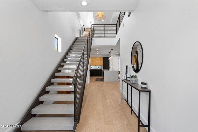 Photo - 230 W Monterosa St