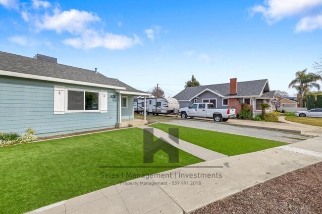 Photo - 656 E King Ave