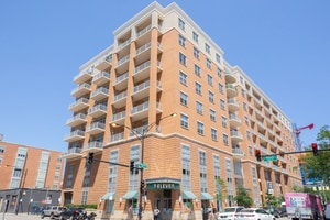 Building Photo - 950 W Monroe St Unit 407 Rental