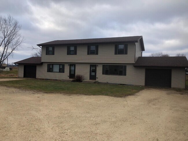 Photo - 915 Division St