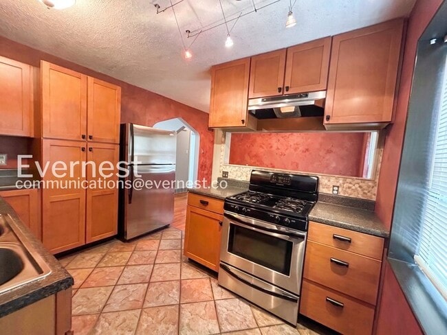 Photo - 2 Bed, 1.5 Bath Home with Attached Garage / Available Now!