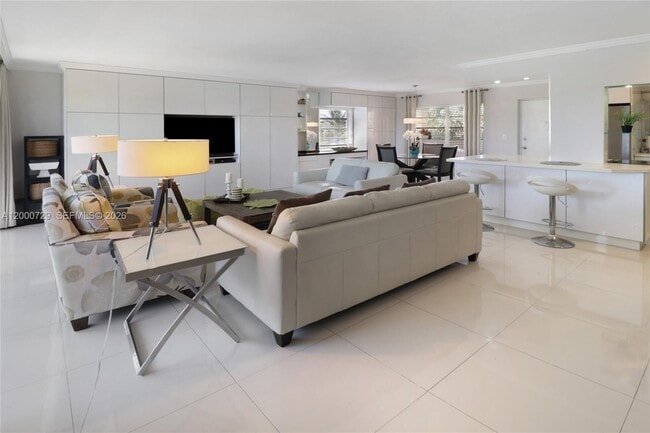 Photo - 220 Kings Point Dr Unit 415