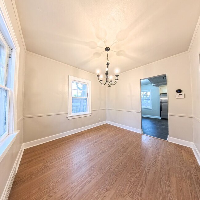 Photo - Beautiful 3 bedroom 1 bathroom home