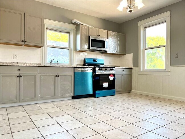 Building Photo - 105 Alverson Ave Unit 3 Rental