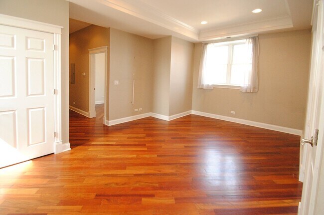 Photo - 867 N Mozart St Unidad 2R