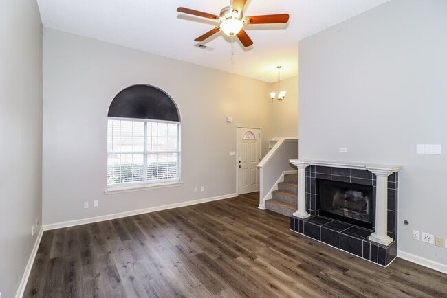 Photo - 1012 Spanish Trail Ln