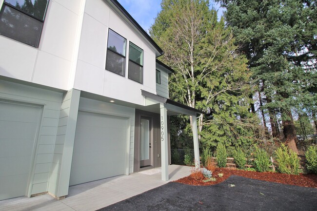 Photo - 10905 SE Home Ave