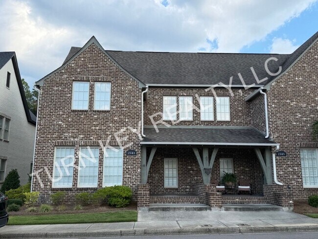 2341 Village Center St