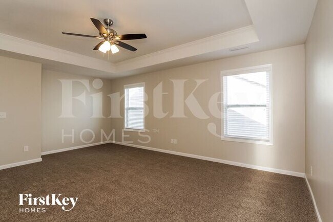 Photo - 8137 Kalson St