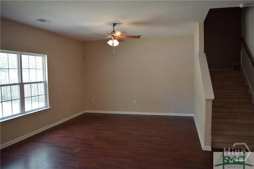 Photo - 120 Calm Oaks Cir