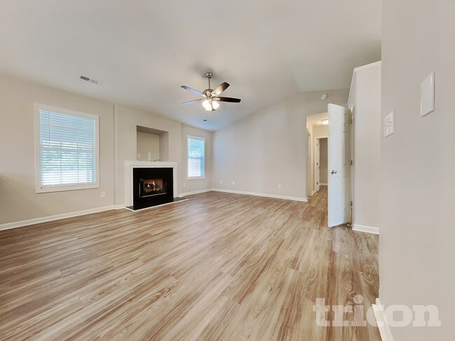 Photo - 5877 Culloden Ct