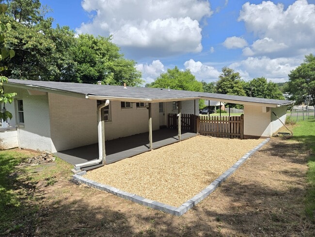 4048 Dolly Ridge Rd
