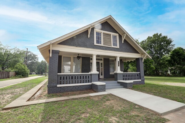 Photo - 3 Bedroom 1 Bathroom House for Rent in Texarkana, AR