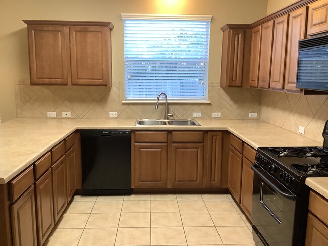 Photo - 3800 Veiled Falls Dr