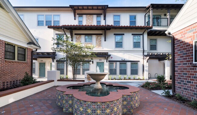 Solaria Luxury Apartments- Now Leasing 1 BR's for August Move-In - Solaria Luxury Apartments