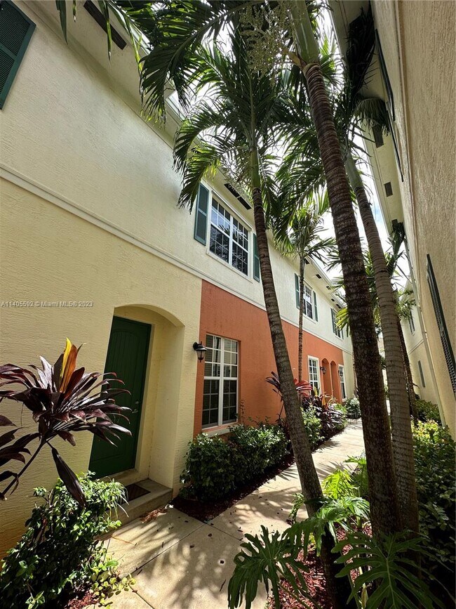 Photo - 155 SW 7th Ct