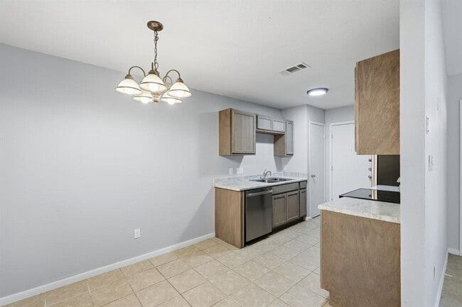 Photo - 1005 Woodlief Trail