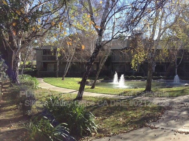 Building Photo - 2220 Almaden Rd