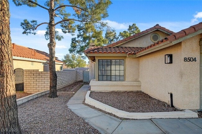 Photo - 8504 Manalang Rd