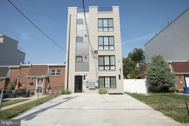 Photo - 726 N 19th St Apartment Unit 02
