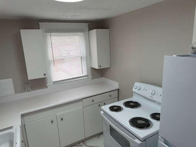 Photo - 422 W Main St