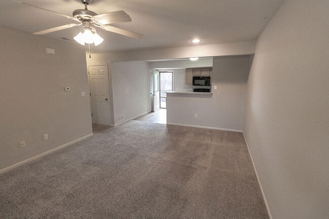 Photo - 4005 Snowy Owl Dr