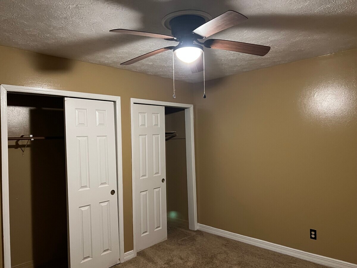 Photo - 116 N Lake Dr