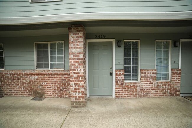Photo - Townhome with Fresh Updates!!