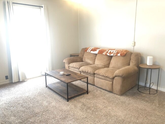 Photo - Very well decorated and furnished 4 BR hou...