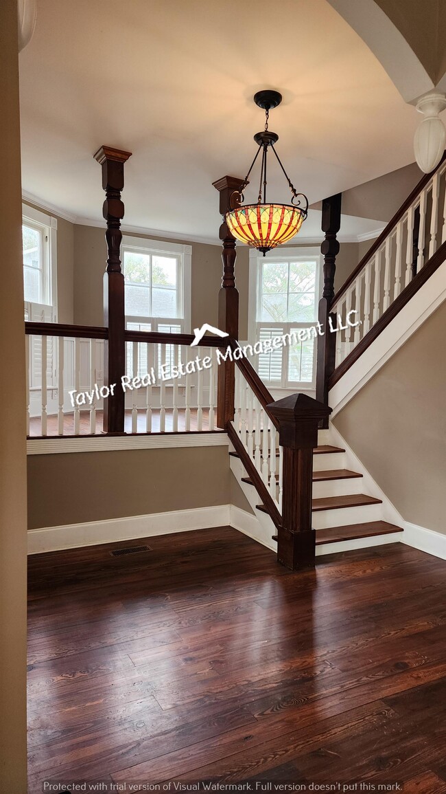 Photo - 1100 N Montgomery Ave