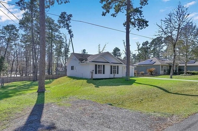 Building Photo - 10662 Royal York Dr