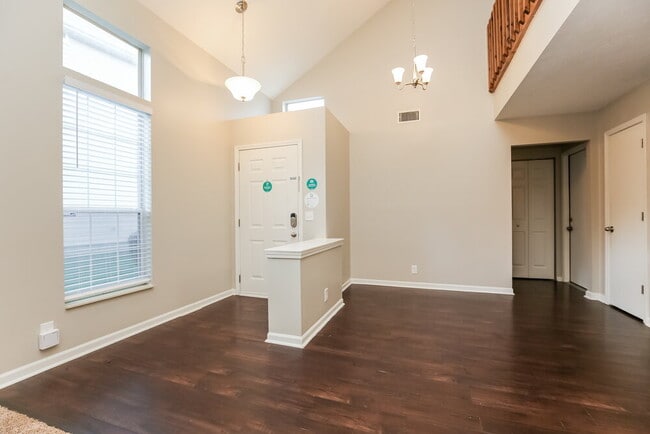 Photo - 1052 Mulberry Way