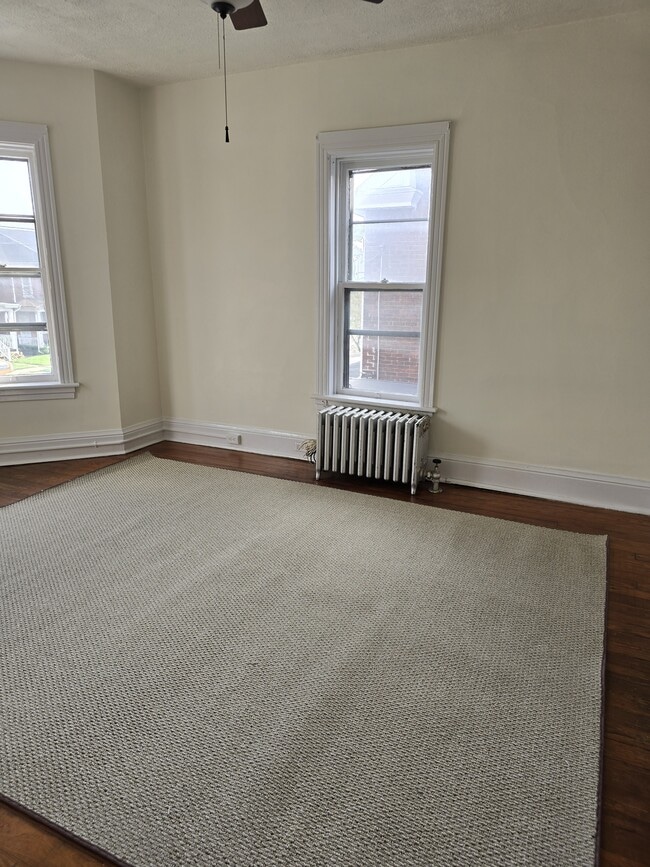 Photo - 815-2 Hummel Ave