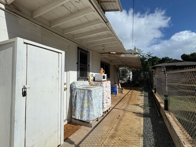 Photo - Renovated 5 Bedroom/3.5 Bath Single Family Home in Kalihi