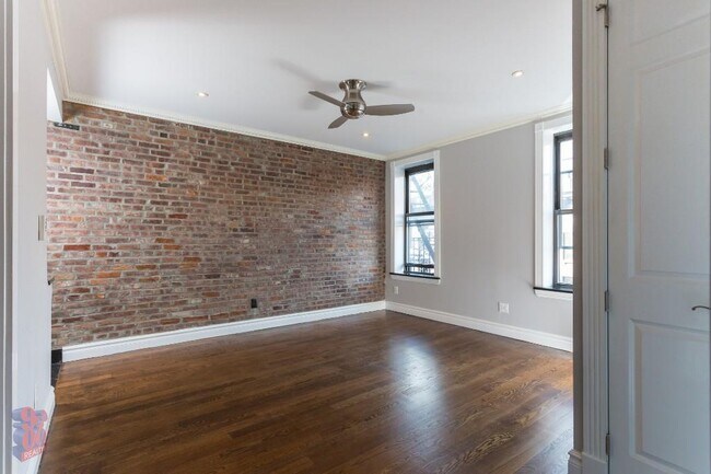 Photo - 340 E 18th St Unidad 3B