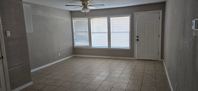 Photo - 1912 Wood Ave